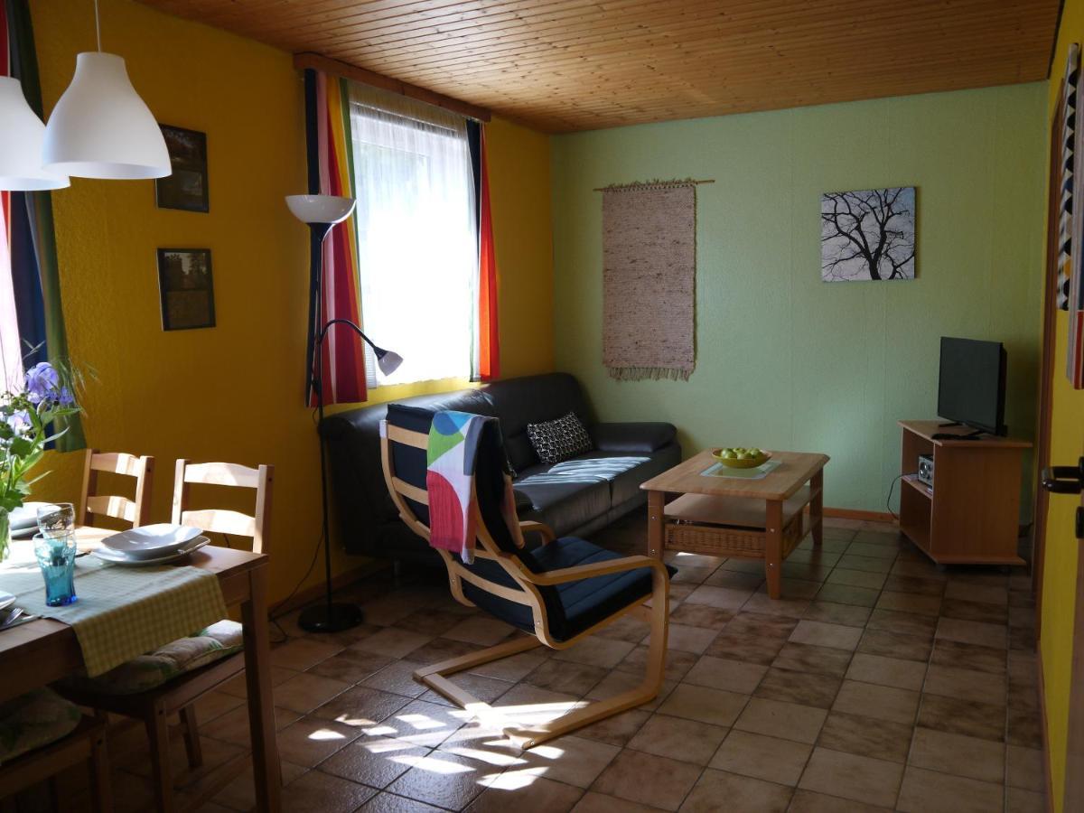 Ferienwohnungen Am Campingplatz Trendelburg ภายนอก รูปภาพ