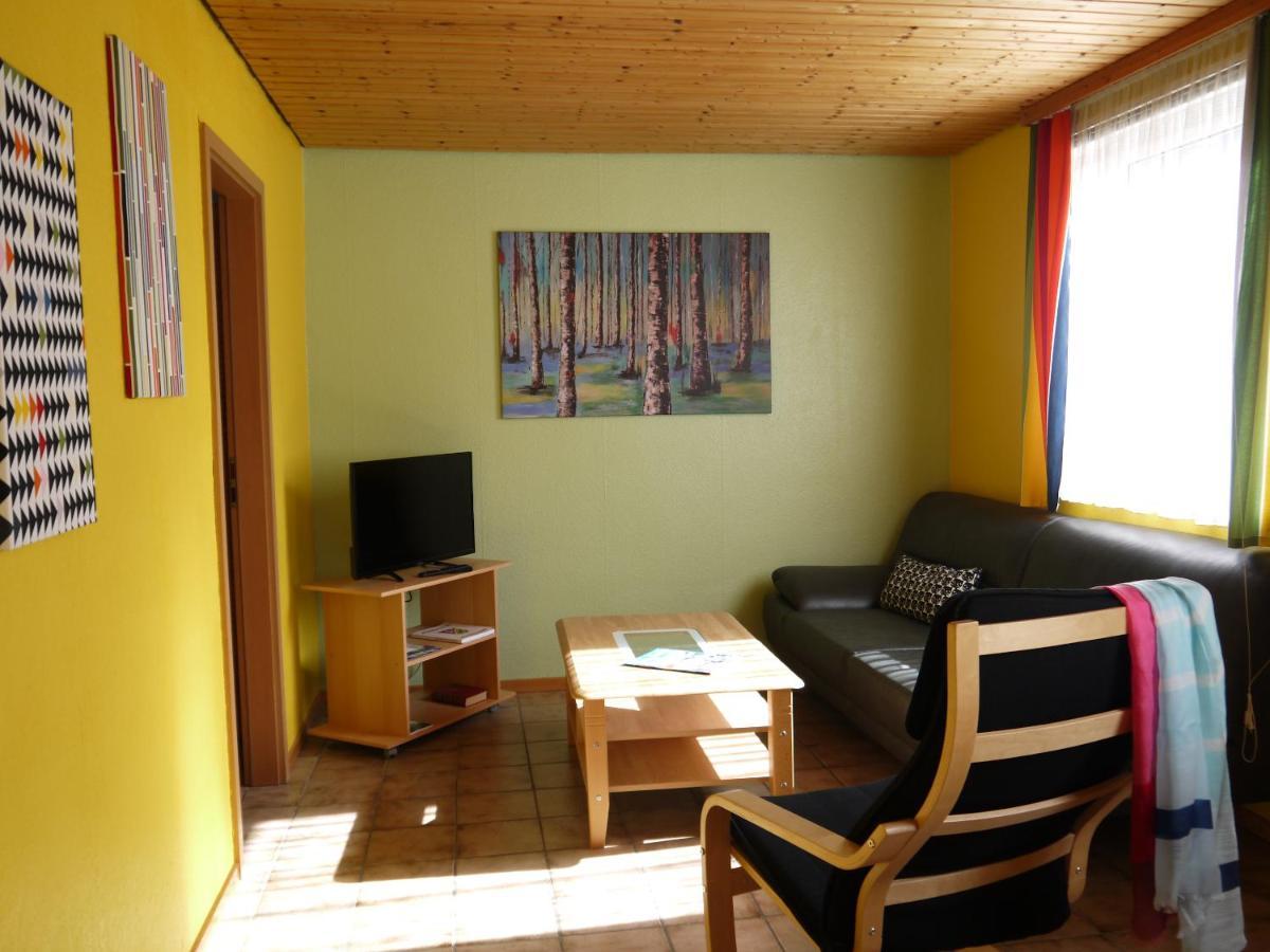 Ferienwohnungen Am Campingplatz Trendelburg ภายนอก รูปภาพ
