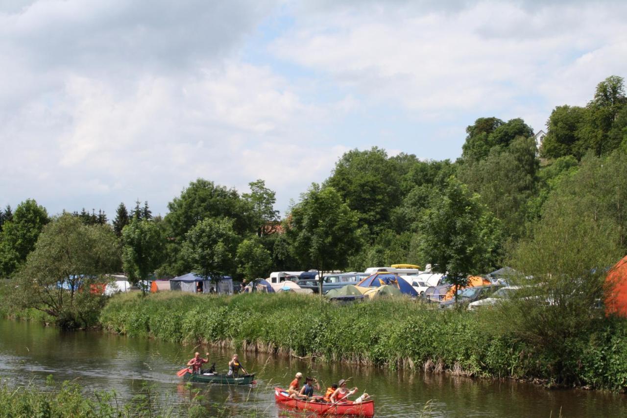 Ferienwohnungen Am Campingplatz Trendelburg ภายนอก รูปภาพ